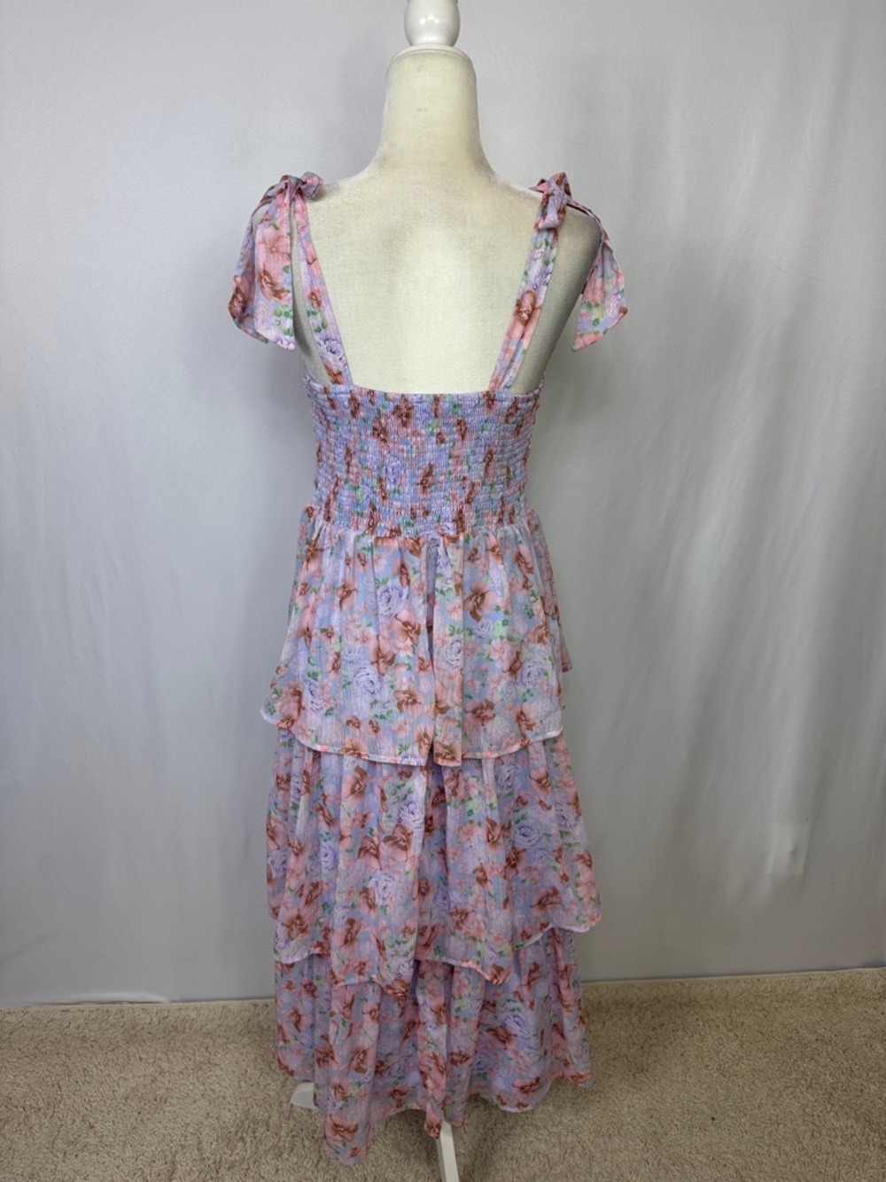 ASTR The Label Tiered Strap Sundress Size Medium Floral Purple New - Picture 8 of 13